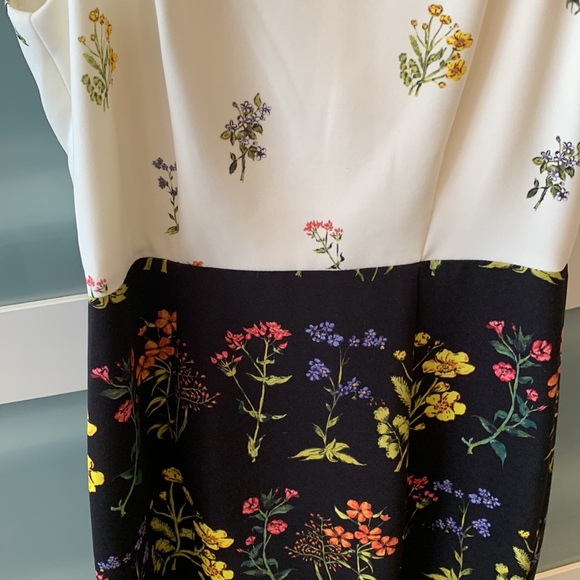 H&M dress Floral . 41.5inch length - Picture 4 of 7